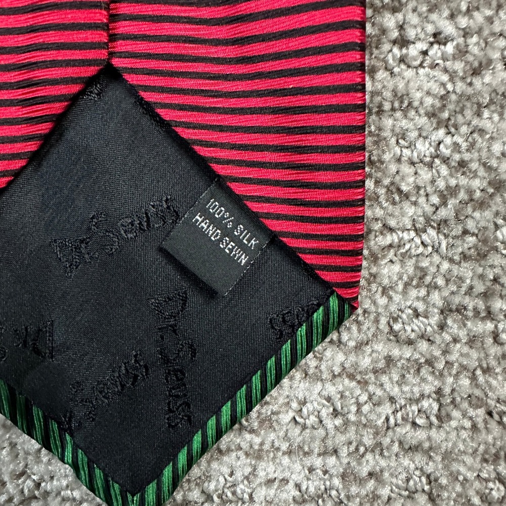 Dr. Seuss The Grinch Christmas Silk Tie Red Green Striped Holiday Necktie Max - Picture 3 of 7